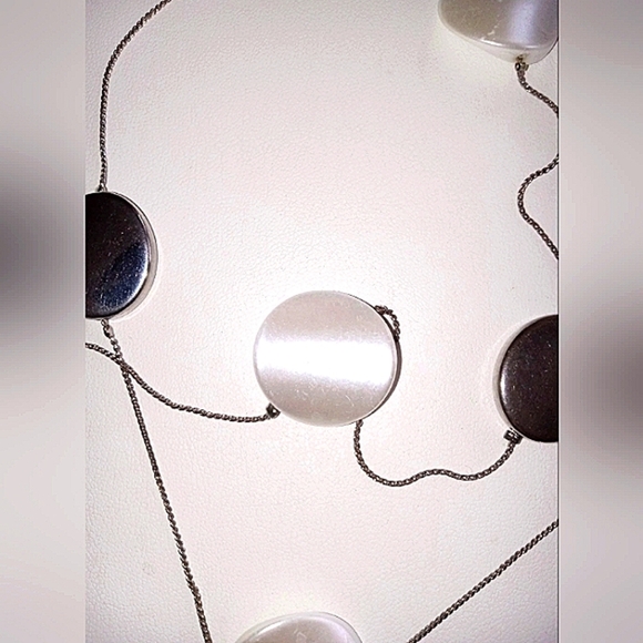 NY Necklace Silver & Gun Metal Color Flat Beads 2 Strand Station 38" - Picture 3 of 5